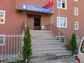 Zeki Kadirbeyolu Erkek renci Yurdu