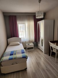 Zeytin Kz renci Yurdu  - Tek kiilik oda