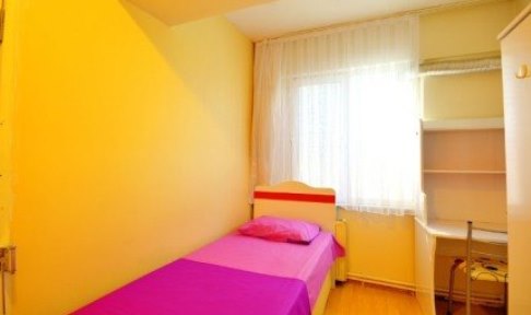stanbul - Kadky, Bostanc Gazi 6 Kz renci Yurdu - 1 Kiilik Oda